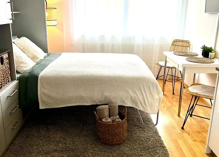 Bijou Serene Klitzekleine Mit Seeblick