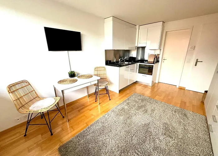 Bijou Serene Klitzekleine Mit Seeblick * Faulensee