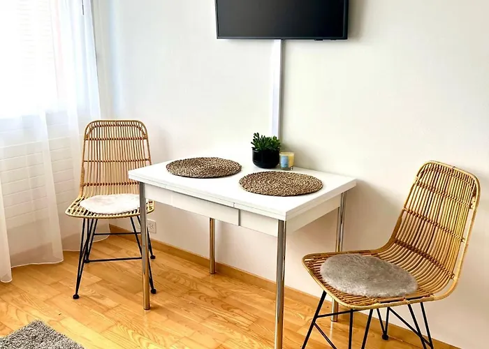 Bijou Serene Klitzekleine Mit Seeblick